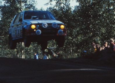Roger Raous - Patrick Giudicelli
33º 1000 Lakes Rally 1983. Citröen Visa Chrono (9925 KP 13). Abandonó por accidente en SS11 Sahalahti de 4.44 Km.

Del 26 al 28 de Agosto, Jyväskylä, Finlandia.
Superficie: tierra.

El Rally tenia un total de 1461.00 km de los que 472.63 km divididos en 50 tramos eran especiales.

Se inscribieron 180 equipos, tomaron la salida 174, finalizaron 71.@
Palabras clave: Citroen;Visa;Chrono;Grupo_B;Finlandia;1983;