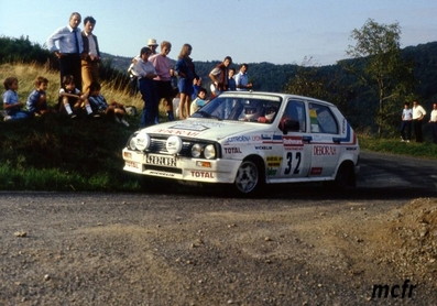 Dominique Grandvuinet-Perrier - Chantal Liénard Sola
42º Tour de France Automobile 1983. Citröen Visa (4282 LN 92). Abandonó por motor en el tramo que finalmente cancelaron SS27 Col du Noyer.

Del 19 al 23 Septiembre, Paris, Nice, Francia.
Superficie: asfalto.

El Rally tenia un total de 2800.00 km de los que 630.00 km divididos en 3 etapas y 32 tramos eran especiales (uno de ellos fue cancelado SS27 Col du Noyer).

Tomaron la salida 84 equipos, finalizaron 37.@
Palabras clave: Citroen;Visa;Grupo_B;Tour_France_Automobile;1983