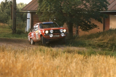 Matti Johansson - Kari Laakso
33º 1000 Lakes Rally 1983. Ford Escort RS. Abandonó en SS25 Painaa  de 7.10 Km, desconocemos el motivo.

Del 26 al 28 de Agosto, Jyväskylä, Finlandia.
Superficie: tierra.

El Rally tenia un total de 1461.00 km de los que 472.63 km divididos en 50 tramos, eran especiales.

Se inscribieron 180 equipos, tomaron la salida 174, finalizaron 71.@
Palabras clave: Ford;Escort;RS;Finlandia;1983