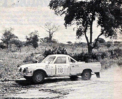 Basil Criticos - John Rose
31º Marlboro Safari Rally 1983. Peugeot 504 Pickup. Fue excluí­do por llegar tarde en un control horario.

Del 30 de Marzo al 4 de Abril, Nairobi, Kenya, África.
Superficie: tierra.

El Rally tenia un total de 5035 km en los que 1620.95 km se encontraban 26 controles horarios.

Tomaron la salida 78 equipos, finalizaron 22.@
Palabras clave: Peugeot;Safari;1983;Pick-up;Grupo_B