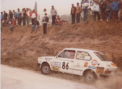 Carles Bosch -  Alex Romani
19º Rally Catalunya 1983. Seat 127. Abandonó por accidente.

Del 21 al 23 de Octubre, Catalunya, España.
Superficie: asfalto.

El Rally tenia un total de 356.90 km cronometrados, desconocemos en cuantos tramos especiales se dividian.

Tomaron la salida 97 equipos, finalizaron 54.
Palabras clave: Seat;Catalunya;1983