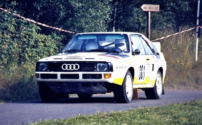 Walter Röhrl - Christian Geistdörfer
17º Int. AvD/STH Hunsrück-Rallye 1984. Audi Sport Quattro S1 (IN-NC 46).
Participó como "Course car" con dorsal 001.

Del 17 al 18 de Agosto, Tréveris (Trier), Renània-Palatinat, Alemania.
Superficie: asfalto - tierra.

El Rally tenia un total de 999.1 km de los que 469.71 km divididos en 24 tramos eran especiales.

Tomaron la salida 130 equipos, finalizaron 63.

© Herman Sels.
@
Palabras clave: Walter_Röhrl;Hunsruck_Rallye;Alemania;Audi;Sport;Quattro;1984