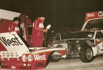 Asistencia del Equipo West Rally Team en el 32º Rally RACE - Costa Blanca 1984
En el Lancia Rally 037 (TO W67782) de Carlo Capone - Sergio Cresto, clasificados 1º.

Del 17 al 19 de Marzo, Alicante, España.
Superficie: asfalto.

El Rally tenía un total de 398.61 km cronometrados.

Tomaron la salida 98 equipos, finalizaron 48.@
Palabras clave: Carlo_Capone;Sergio_Cresto;Lancia;Rally;Grupo_B;RACE;Costa_Blanca;1984;Asistencias
