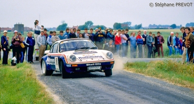 Henri Toivonen - Ian Grindrod
20º Ypres 24 Hours Rally 1984. Porsche 911 SC RS (A851 CCF). Clasificado 1º.

Del 29 de Junio al 1 de Julio, Ypres, Bélgica.
Superficie: asfalto.

El Rally tenía 573.38 km cronometrados divididos en 51 tramos especiales (uno de ellos fue cancelado SS51 Zillebeke de 15.10 km).

Tomaron la salida 147 equipos, finalizaron 69.

© Stephane Prévot
@
Palabras clave: Henri_Toivonen;Porsche;Ypres;1984;Grupo_B