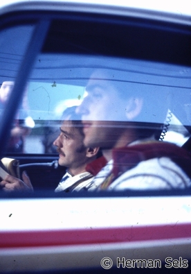 Henri Toivonen - Ian Grindrod
20º Ypres 24 Hours Rally 1984. Porsche 911 SC RS (A851 CCF). Clasificado 1º.

Del 29 de Junio al 1 de Julio, Ypres, Bélgica.
Superficie: asfalto.

El Rally tenía 573.38 km cronometrados divididos en 51 tramos especiales (uno de ellos fue cancelado SS51 Zillebeke de 15.10 km).

Tomaron la salida 147 equipos, finalizaron 69.@
Palabras clave: Henri_Toivonen;Porsche;Ypres;1984;Grupo_B;Personajes