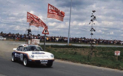 Henri Toivonen - Ian Grindrod
20º Ypres 24 Hours Rally 1984. Porsche 911 SC RS (A851 CCF). Clasificado 1º.

Del 29 de Junio al 1 de Julio, Ypres, Bélgica.
Superficie: asfalto.

El Rally tenía 573.38 km cronometrados divididos en 51 tramos especiales (uno de ellos fue cancelado SS51 Zillebeke de 15.10 km).

Tomaron la salida 147 equipos, finalizaron 69.@
Palabras clave: Henri_Toivonen;Porsche;Ypres;1984;Grupo_B