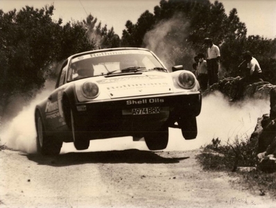 Henri Toivonen - Juha Piironen
7º Rally Costa Smeralda 1984. Porsche 911 SC RS (A974 BRX). Clasificado 1º.

Del 26 al 29 de Abril, Porto Cervo, Cerdeña, Italia.
Superficie: tierra.

El Rally constaba de 3 etapas y 43 tramos especiales (uno de ellos fue cancelado SS2 Vacciledi).

Tomaron la salida 72 equipos, finalizaron 20.@
Palabras clave: Henri_Toivonen;Juha_Piironen;Porsche;Grupo_B;Costa_Smeralda;1984;Esmeralda