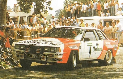 Terry Kaby - Kevin Gormley
8º Rally Corte Inglés 1984 (Canarias). Nissan 240RS. Clasificado 1º.
A todos dejo impresionado este piloto que según cuentan, cuando empezo a llover volò sobre el asfalto para alzarse con la victoria.@
Palabras clave: Nissan;Grupo_B;Corte_Ingles;Canarias;1984