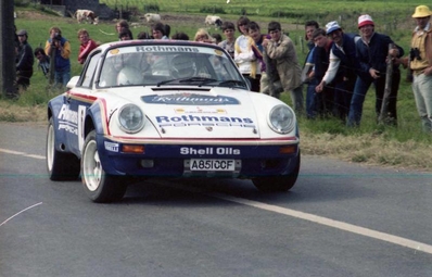 Henri Toivonen - Ian Grindrod
20º Ypres 24 Hours Rally 1984. Porsche 911 SC RS (A851 CCF). Clasificado 1º.

Del 29 de Junio al 1 de Julio, Ypres, Bélgica.
Superficie: asfalto.

El Rally tenía 573.38 km cronometrados divididos en 51 tramos especiales (uno de ellos fue cancelado SS51 Zillebeke de 15.10 km).

Tomaron la salida 147 equipos, finalizaron 69.@
Palabras clave: Henri_Toivonen;Porsche;Ypres;1984;Grupo_B