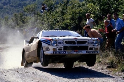Attilio Bettega - Maurizio Perissinot
26º Rally San Remo 1984. Lancia Rally 037 (TO W67775). Clasificado 2º.
Martini Racing

Del 30 de Septiembre al 5 de Octubre, Sanremo, Liguria, Imperia, Italia.
Superficie: asfalto -tierra.

El Rally tenia un total de 2546.29 km de los que 807.69 km divididos en 56 tramos eran especiales, (2 de ellas fueron canceladas SS7 Sante Luce de 12,30 km y SS26 Chiusdino 2 de 17,41 Km).

Se inscribieron 104 equipos, tomaron la salida 100, finalizaron 35.@
Palabras clave: Lancia;Rally;Grupo_B;Sanremo;1983