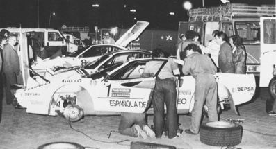 Asistencia del Equipo ProMotor Sport en el 21º Rally Principe de Asturias 1984
En los Ferrari 308 GTB de:

1# (MO 203044) Antonio Zanini - Josep Autet, abandonó por el alternador en SS10 Peón de 8.40 km.

4# (PD 723098) Luigi Battistoli "Lucky" - Berro Claudio, abandonó por la caja de cambios en SS26 Moandi de 14.50 km.

8# Antonio Tognana - Massimo De Antoni, clasificado 2º.

Del 21 al 23 de Septiembre, Oviedo, Asturias, España.
Superficie: asfalto.

El Rally tenia un total de 1139.47 km de los que 357.5 km divididos en 28 tramos eran especiales.

Tomaron la salida 67 equipos, finalizaron 37.
@
Palabras clave: Ferrari;Asturias;Grupo_B;GTB;1984;Asistencias