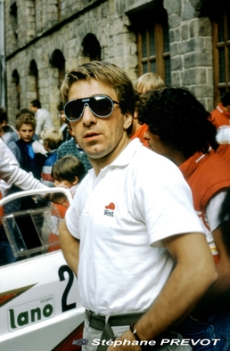 Carlo Capone - Sergio Cresto
20º Ypres 24 Hours Rally 1984. Lancia Rally 037 (TO W67782). Clasificado 3º.

Del 29 de Junio al 1 de Julio, Ypres, Bélgica.
Superficie: asfalto.

El Rally tenía 573.38 km cronometrados divididos en 51 tramos especiales (uno de ellos fue cancelado SS51 Zillebeke de 15.10 km).

Tomaron la salida 147 equipos, finalizaron 69.

© Stéphane Prevot
@
Palabras clave: Carlo_Capone;Sergio_Cresto;Lancia;Rally;Grupo_B;Ypres;1984