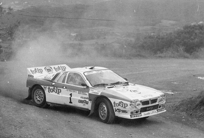 Adartico Vudafieri - Luigi Pirollo
16º Rallye dell'Isola d'Elba 1984. Lancia Rally 037 (TO W67779). Clasificado 4º.
Jolly Club Totip

Del 7 al 9 de Junio, Portoferraio, Italia.
Superficie: asfalto - tierra.

Tomaron la salida 54 equipos, finalizaron 24.@
Palabras clave: Lancia;Rally;Grupo_B;Elba;1984