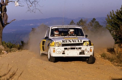 Jean Ragnotti - Pierre Thimonier
18º Rallye de Portugal - Vinho do Porto 1984. Renault 5 Turbo "Tour de Corse" (1465 XD 91). Clasificado 5º.

Del 6 al 10 de Marzo, Estoril, Portugal.
Superficie: asfalto - tierra.

El Rally tenia un total de 2400.00 km de los que 685.00 km divididos en 45 tramos eran especiales.

Tomaron la salida 70 equipos, finalizaron 20.@
Palabras clave: ;Pierre_Thimonier;Renault;Turbo;Grupo_B;Portugal;1984