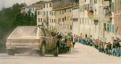 Jean-Pierre Nicolas - Charley Pasquier
26º Rallye San Remo 1984. Peugeot 205 Turbo 16 (123 FBL 75). Clasificado 5º.
Peugeot Talbot Sport

Del 30 de Septiembre al 5 de Octubre, Sanremo, Liguria, Imperia, Italia.
Superficie: asfalto -tierra.

El Rally tenia un total de 2546.29 km de los que 807.69 km divididos en 56 tramos eran especiales, (2 de ellas fueron canceladas SS7 Sante Luce de 12,30 km y SS26 Chiusdino 2 de 17,41 Km).

Se inscribieron 104 equipos, tomaron la salida 100, finalizaron 35.@
Palabras clave: Peugeot;Turbo16;Sanremo;1984;Grupo_B