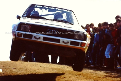 Stig Blomqvist - Björn Cederberg
26º Rallye Sanremo 1984. Audi Sport Quattro S1 (IN-NT 2). Abandonó por motor en SS41 Ghizzano 2 de 13,20 km.
Audi Sport

Del 30 de Septiembre al 5 de Octubre, Sanremo, Liguria, Imperia, Italia.
Superficie: asfalto -tierra.

El Rally tenia un total de 2546.29 km de los que 807.69 km divididos en 56 tramos eran especiales, (2 de ellas fueron canceladas SS7 Sante Luce de 12,30 km y SS26 Chiusdino 2 de 17,41 Km).

Se inscribieron 104 equipos, tomaron la salida 100, finalizaron 35.@
Palabras clave: Stig_Blomqvist;Audi;Sport;Quattro;Sanremo;1984;Grupo_B