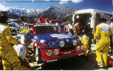 Asistencia Equipo Renault Elf Philips en el 29º Tour de Corse - Rallye de France 1985
En el Renault 5 Maxiturbo (9489 YB 91) de Jean Ragnotti - Pierre Thimonier, clasificado 1º.

Detrás también se puede ver el Renault 5 Maxiturbo (27 FJE 75) de François Chatriot - Michel Perin, abandonó por transmisión en SS6 Aullene - Zicavo de 25.59 km.

Del 2 al 4 de Mayo, Ajaccio, Córcega, Francia.
Superficie: asfalto.

El Rally tenia un total de 1603.00 km de los que 1122.25 km divididos en 30 tramos eran especiales (1 de ellos fue cancelado, SS5 Sartene - Zonza de 44.23 km, por el fatal accidente de Attilio Bettega en el tramo anterior, SS4 Zerubia - Santa Giulia de 30.60 km).

Tomaron la salida 139 equipos, finalizaron 45.

© Dominique Pascal
@
Palabras clave: ;Renault;Maxiturbo;Corse;Corcega;Grupo_B;1985;Asistencias;Francia