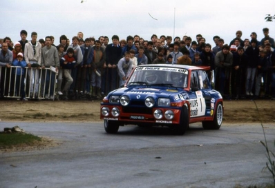Jean Ragnotti - Pierre Thimonier
21º 24 Heures d'Ypres 1985. Renult 5 Maxiturbo (7499 YA 91). Clasificado 1º.
Renault Elf Philips

Del 28 al 30 de Junio, Ypres, Bélgica.
Superficie: asfalto con 524.00 km cronometrados.

Tomaron la salida 148 equipos, finalizaron 73.@
Palabras clave: Renault;Maxi;Turbo;Ypres;1985;Grupo_B