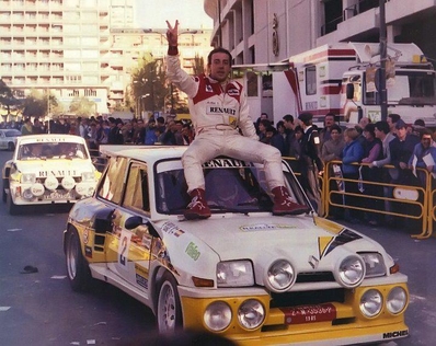 Carlos Sainz Cenamor - Antonio Boto
2º Rally Valeo 1985. Renault 5 Maxiturbo (2-M-3536-P). Clasificado 3º.

Del 16 al 17 de Noviembre, Madrid, España.
Superficie: asfalto.

El Rally constaba de 2 etapas con un total de 229.70 km cronometrados divididos en 19 tramos.

Tomaron la salida un mínimo de 77 equipos, finalizaron 43.

(Campeonato de España de Rallyes).
Antonio Boto encima del Maxi.@
Palabras clave: ;Renault;Maxi_Turbo;Valeo;Madrid;1985;Grupo_B;Personajes