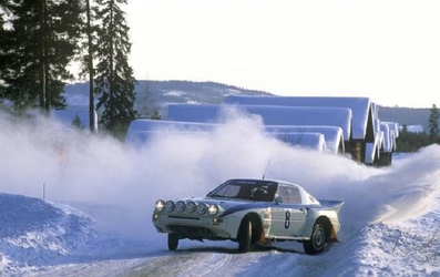 Ingvar Carlsson - Benny Melander
35º Internacional Suecia Rally 1985. Mazda RX-7 (CJH-710). Clasificado 8º.

Del 15 al 17 de Febrero, Karlstad, Suecia.
Superficie: nieve - hielo.

El Rally tenía un total de 1642.00 km de los que 513.68 km divididos en 29 tramos eran especiales.

Tomaron la salida 115, finalizaron 56.@
Palabras clave: Mazda;Grupo_B;Suecia;nieve;1985