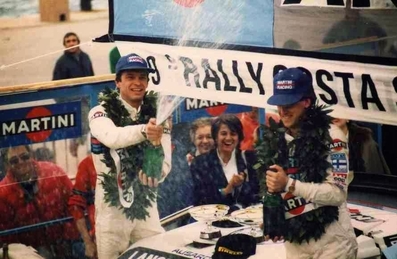 Henri Toivonen - Sergio Cresto
9º Rally Costa Smeralda 1986. Lancia Delta S4 (A6 37614). Clasificado 1º.
Martini Lancia

Del 16 al 18 de Abril, Porto cervo, norte de Cerdeña, Italia.
Superficie: tierra.

El Rally constaba de 546.00 Km cronometrados divididos en 35 tramos especiales.

Tomaron la salida 79 equipos, finalizaron 32.@
Palabras clave: Henri_Toivonen;Sergio_Cresto;Lancia;Delta;S4;Costa_Smeralda;1986;Grupo_B;Personajes;parque_cerrado;Esmeralda