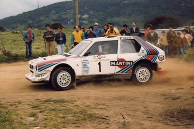 Henri Toivonen - Sergio Cresto
9º Rally Costa Smeralda 1986. Lancia Delta S4 (A6 37614). Clasificado 1º.
Martini Lancia

Del 16 al 18 de Abril, Porto cervo, norte de Cerdeña, Italia.
Superficie: tierra.

El Rally constaba de 546.00 Km cronometrados divididos en 35 tramos especiales.

Tomaron la salida 79 equipos, finalizaron 32.@
Palabras clave: Henri_Toivonen;Sergio_Cresto;Lancia;Delta;Costa_Smeralda;1986;Grupo_B;Esmeralda
