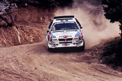 Henri Toivonen - Sergio Cresto
9º Rally Costa Smeralda 1986. Lancia Delta S4 (A6 37614). Clasificado 1º.
Martini Lancia

Del 16 al 18 de Abril, Porto cervo, norte de Cerdeña, Italia.
Superficie: tierra.

El Rally constaba de 546.00 Km cronometrados divididos en 35 tramos especiales.

Tomaron la salida 79 equipos, finalizaron 32.@
Palabras clave: Henri_Toivonen;Sergio_Cresto;Lancia;Delta;S4;Costa_Smeralda;1986;Grupo_B;Esmeralda