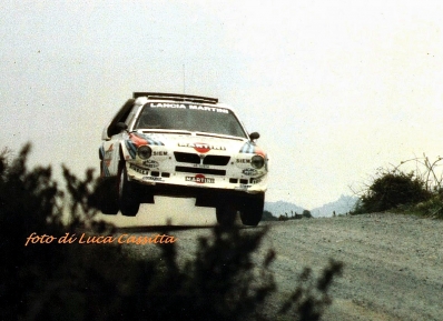 Henri Toivonen - Sergio Cresto
9º Rally Costa Smeralda 1986. Lancia Delta S4 (A6 37614). Clasificado 1º.
Martini Lancia

Del 16 al 18 de Abril, Porto cervo, norte de Cerdeña, Italia.
Superficie: tierra.

El Rally constaba de 546.00 Km cronometrados divididos en 35 tramos especiales.

Tomaron la salida 79 equipos, finalizaron 32.

© Luca Cassitta
@
Palabras clave: Henri_Toivonen;Sergio_Cresto;Lancia;Delta;S4;Costa_Smeralda;1986;Grupo_B;Esmeralda