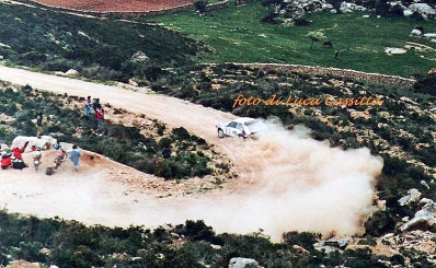 Henri Toivonen - Sergio Cresto
9º Rally Costa Smeralda 1986. Lancia Delta S4 (A6 37614). Clasificado 1º.
Martini Lancia

Del 16 al 18 de Abril, Porto cervo, norte de Cerdeña, Italia.
Superficie: tierra.

El Rally constaba de 546.00 Km cronometrados divididos en 35 tramos especiales.

Tomaron la salida 79 equipos, finalizaron 32.

© Luca Cassitta
@
Palabras clave: Henri_Toivonen;Sergio_Cresto;Lancia;Delta;S4;Costa_Smeralda;1986;Grupo_B;Esmeralda