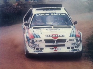 Henri Toivonen - Sergio Cresto
9º Rally Costa Smeralda 1986. Lancia Delta S4 (A6 37614). Clasificado 1º.
Martini Lancia

Del 16 al 18 de Abril, Porto cervo, norte de Cerdeña, Italia.
Superficie: tierra.

El Rally constaba de 546.00 Km cronometrados divididos en 35 tramos especiales.

Tomaron la salida 79 equipos, finalizaron 32.@
Palabras clave: Henri_Toivonen;Sergio_Cresto;Lancia;Delta;Grupo_B;Smeralda;1986;Esmeralda