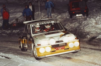 Carlos Sainz Cenamor - Antonio Boto
34º Rally Costa Brava 1986. Renault 5 Maxiturbo (2-M-4747-P). Clasificado 2º.

Del 21 al 23 de Febrero, Lloret de Mar, Girona, Catalunya, España.
Superficie: asfalto - tierra.

El Rally tenia un total de 1293.91 Km de los que 557.07 Km divididos en 29 tramos eran especiales.

Se inscribieron 110 equipos, tomaron la salida 94, finalizaron 30.@
Palabras clave: ;Renault;Maxiturbo;grupo_B;Costa_Brava;1986;nieve