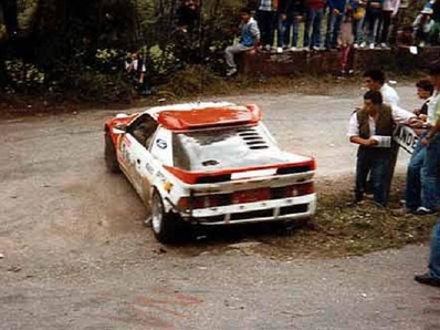 Antonio Zanini Sans - Josep Autet
23º Rally Principe de Asturias 1986. Ford RS200 (2-M-5557-P). Clasificado 3º.
Marlboro Rally Team

Del 19 al 21 de Septiembre, Oviedo, España.
Superficie: asfalto.

El Rally tenia un total de 293.70 km cronometrados divididos en 24 tramos especiales.

Tomaron la salida 57 equipos, finalizaron 34.@
Palabras clave: ;Asturias;Ford;RS200;Grupo_B;1986