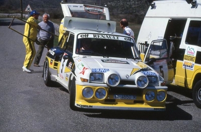 Asistencia en el 7º Rallye des Garrigues - Languedoc-Roussillon 1986
En el Renault 5 Maxiturbo (VA-4650-MA) de Carlos Sainz - Antonio Boto. Abandonó por el embrague en SS16 Saint-Bresson 2 de 34.20 Km.


Del 3 al 6 de Abril, Nimes, Francia
Superficie: asfalto

El Rally tenía un total de 501.90 km cronometrados divididos en 20 tramos especiales.

Tomaron la salida 102 equipos, finalizaron 44.@
Palabras clave: ;Renault;Maxiturbo;Grupo_B;Garrigues;1986;Asistencias