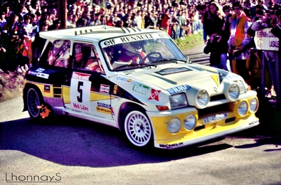 Carlos Sainz Cenamor - Antonio Boto
7º Rallye des Garrigues - Languedoc-Roussillon 1986. Renault 5 Maxiturbo (VA-4650-MA). Abandonó por el embrague en SS16 Saint-Bresson 2 de 34.20 Km.

Del 3 al 6 de Abril, Nimes, Francia
Superficie: asfalto

El Rally tenía un total de 501.90 km cronometrados divididos en 20 tramos especiales.

Tomaron la salida 102 equipos, finalizaron 44.@
Palabras clave: ;Renault;Maxiturbo;Grupo_B;Garrigues;1986