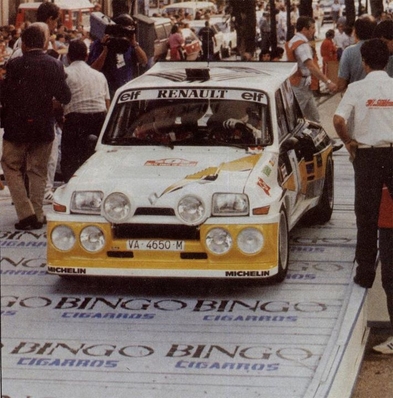 Carlos Sainz Cenamor - Antonio Boto
27º Rali Vinho da Madeira 1986. Renault 5 Maxiturbo (VA-4650-M). Abandonó por conato de incendio.

SUBCAMPEÓN de España de Pilotos de Rallyes (Renault R5 Maxiturbo Gr.B.).
Piloto Oficial de Renault España

Del 1 al 3 de Agosto, Funchal, Madeira, Portugal.
Superficie: asfalto.

El Rally constaba de 3 etapas con un total de 390.00 km cronometrados divididos en 25 tramos especiales. 

Tomaron la salida 100 equipos, finalizaron 54.@
Palabras clave: ;Grupo_B;Renault;Maxiturbo;Madeira;1986;Parque_Cerrado