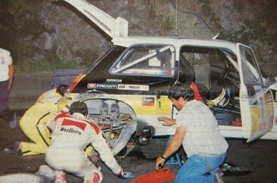 Asistencia en el 27º Rali Vinho da Madeira 1986
En el Renault 5 Maxiturbo (VA-4650-M) de Carlos Sainz - Antonio Boto, abandonó por conato de incendio.

SUBCAMPEÓN de España de Pilotos de Rallyes (Renault R5 Maxiturbo Gr.B.).
Piloto Oficial de Renault España

Del 1 al 3 de Agosto, Funchal, Madeira, Portugal.
Superficie: asfalto.

El Rally constaba de 3 etapas con un total de 390.00 km cronometrados divididos en 25 tramos especiales. 

Tomaron la salida 100 equipos, finalizaron 54.@
Palabras clave: ;Renault;Maxiturbo;Grupo_B;Asistencias;Madeira;Portugal;1986