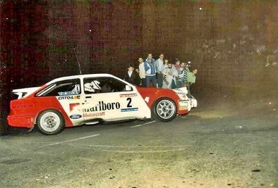 Carlos Sainz Cenamor - Antonio Boto
24º Rally Principe de Asturias 1987. Ford Sierra RS Cosworth (V-9614-BZ). Clasificado 1º.

Del 18 al 20 de Octubre, Oviedo, Asturias, España.
Superficie: asfalto con un total de 300.00 km cronometrados divididos en 11 tramos especiales.

Tomaron la salida 57 equipos, finalizaron 28.@
Palabras clave: ;Ford;Sierra;Cosworth;Asturias;1987