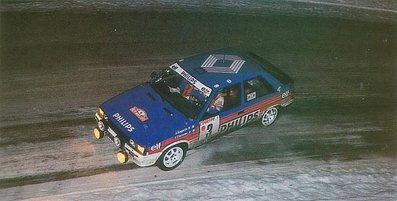 Jean Ragnotti - Pierre Thimonier
55º Rallye Automobile de Monte-Carlo 1987. Renault 11 Turbo (8416 YD 91). Clasificado 6º.
Philips Renault Elf

Del 17 al 22 de Enero, Monte-Carlo.
Superficie: asfalto - nieve.

El Rally tenia un total de 3162.00 km de los que 593.45 km divididos en 26 tramos eran especiales, (1 de ellos fue cancelado SS3 Les Egats - St. Luce de 13.50 Km).

Se inscribieron 163 equipos, tomaron la salida 160, finalizaron 93.@
Palabras clave: Renault;Montecarlo;1987;nieve