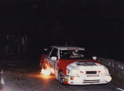 Carlos Sainz - Antonio Boto
23º Rallye Catalunya 1987. Ford Sierra RS Cosworth. Abandonó por el diferencial del coche en SS15 Coll de Santigosa 2 - 10.77 km.

Del 22 al 24 de Octubre, Barcelona, Girona, Catalunya, España.
Superficie: asfalto - tierra.

El Rally tenía un total de 359.31 km cronometrados divididos en 23 tramos.

Tomaron la salida 76 equipos, finalizaron 40.

© Joan Al en SS Collsaplana
@@
Palabras clave: ;Ford;Sierra;Cosworth;Catalunya;1987