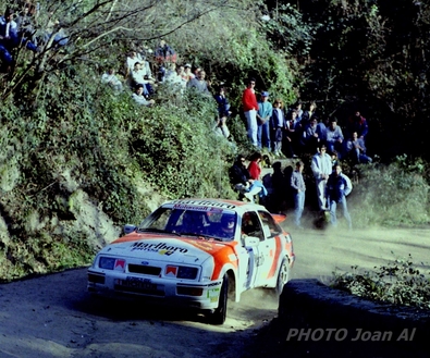 Carlos Sainz Cenamor - Luís Rodríguez Moya
24º Rallye Catalunya-Costa Brava 1988. Ford Sierra RS Cosworth (V-7853-BX). Clasificado 2º.

Del 12 al 13 de Febrero, Lloret de Mar, Girona, Catalunya, España
Superficie: asfalto - tierra.

El Rally tenia 416.35 km cronometrados divididos en 26 tramos.

Tomaron la salida 110 equipos, finalizaron 42.

© Joan Al en SS El Subirà
@
Palabras clave: ;Ford;Sierra;Cosworth;Catalunya;Costa_Brava;1988;Spain;España