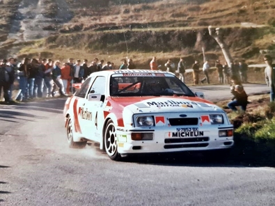 Carlos Sainz Cenamor - Luís Rodríguez Moya
24º Rallye Catalunya-Costa Brava 1988. Ford Sierra RS Cosworth (V-7853-BX). Clasificado 2º.

Del 12 al 13 de Febrero, Lloret de Mar, Girona, Catalunya, España
Superficie: asfalto - tierra.

El Rally tenia 416.35 km cronometrados divididos en 26 tramos.

Tomaron la salida 110 equipos, finalizaron 42.

© Joan Al en SS La Trona
@
Palabras clave: ;Ford;Sierra;Cosworth;Catalunya;Costa_Brava;1988;Spain;España