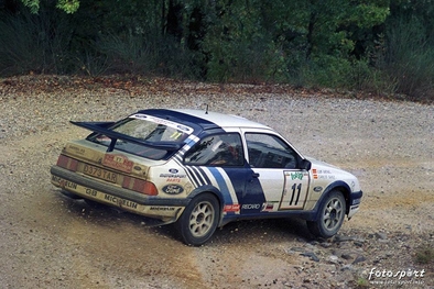 Carlos Sainz Cenamor - Luís Rodríguez Moya
30º Rallye Sanremo - Rallye d'Italia 1988. Ford Sierra RS Cosworth (D373 TAR). Clasificado 5º.
Ford Motor Co. Ltd.

Del 10 al 14 de Octubre, Sanremo, Liguria, Imperia, Italia.
Superficie: asfalto - tierra.

El Rally tenia un total de 2453.87 km de los que 564.96 Km divididos en 43 tramos eran especiales (4 de ellos fueron cancelados SS6 Superspeciale 2 de 2.18 Km, SS11 Tignai de 12.17 Km, SS13 Lanzo 2 de 6.38 Km y SS38 Angua 2 de 12.37 Km).

Se inscribieron 124 equipos, tomaron la salida 124, finalizaron 55.@
Palabras clave: Luis_Moya;Ford;Sierra;Cosworth;Sanremo;Italia;1988