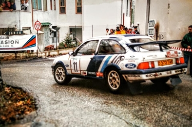 Carlos Sainz Cenamor - Luis Moya
30º Rallye Sanremo - Rallye d'Italia 1988. Ford Sierra RS Cosworth (D373 TAR). Clasificado 5º.
Ford Motor Co. Ltd.

Del 10 al 14 de Octubre, Sanremo, Liguria, Imperia, Italia.
Superficie: asfalto - tierra.

El Rally tenia un total de 2453.87 km de los que 564.96 Km divididos en 43 tramos eran especiales (4 de ellos fueron cancelados SS6 Superspeciale 2 de 2.18 Km, SS11 Tignai de 12.17 Km, SS13 Lanzo 2 de 6.38 Km y SS38 Angua 2 de 12.37 Km).

Se inscribieron 124 equipos, tomaron la salida 124, finalizaron 55.@
Palabras clave: Luis_Moya;Ford;Sierra;Cosworth;Sanremo;Italia;1988