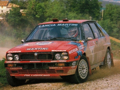 Massimo (Miki) Biasion - Tiziano Siviero
31º Rallye Sanremo - Rallye d'Italia 1989. Lancia Delta Integrale 16V (TO 86305M). Clasificado 1º.
Martini Lancia

Del 8 al 12 de Octubre, Sanremo, Liguria, Imperia, Italia.
Superficie: asfalto - tierra.

El Rally tenia un total de 2086.19 km de los que 544.20 km divididos en 34 tramos eran especiales.

Tomaron la salida 107 equipos, finalizaron 34.@
Palabras clave: ;Tiziano_Siviero;Lancia;Delta;integrale;Sanremo;1989