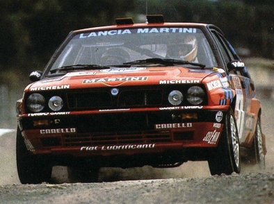 Massimo (Miki) Biasion - Tiziano Siviero
31º Rallye Sanremo - Rallye d'Italia 1989. Lancia Delta Integrale 16V (TO 86305M). Clasificado 1º.
Martini Lancia

Del 8 al 12 de Octubre, Sanremo, Liguria, Imperia, Italia.
Superficie: asfalto - tierra.

El Rally tenia un total de 2086.19 km de los que 544.20 km divididos en 34 tramos eran especiales.

Tomaron la salida 107 equipos, finalizaron 34.@
Palabras clave: ;Tiziano_Siviero;Lancia;Delta;integrale;Sanremo;1989