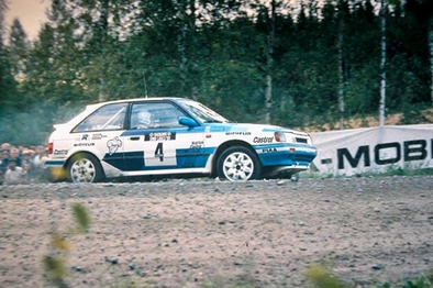 Timo Salonen - Voitto Silander
39º 1000 Lakes Rally 1989. Mazda 323 4WD (GJJ-044). Clasificado 2º.

Del 25 al 27 de Agosto, Jyväskylä, Finlandia.
Superficie: grava / tierra.

El Rally tenia un total de 1447.34 Km de los que 507.83 Km divididos en 43 tramos eran especiales.

Se inscribieron 200 equipos, tomaron la salida 189, finalizaron 69.@
Palabras clave: Timo_Salonen;Mazda;4WD;Finlandia;1989;Finlandia