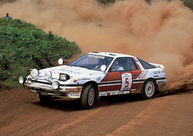 Björn Waldegard - Fred Gallagher
37º Marlboro Safari Rally 1989. Toyota Supra Turbo. Clasificado 4º.

Del 23 al 27 de Marzo, Nairobi.
Superficie: tierra.

El Rally tenia un total de 4538.8 km con 85 controles horarios.

Tomaron la salida 57 equipos, finalizaron 13.@
Palabras clave: ;Toyota;Supra;Turbo;Safari;1989