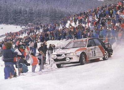 Ari Vatanen - Bruno Berglund
57º Rallye Automobile de Monte-Carlo 1989. Mitsubishi Galant VR-4 (E300 MMM). Abandonó por accidente quedando clasificado 87º.

Del 21 al 26 de Enero, Monte-Carlo.
Superficie: asfalto - nieve.

El Rally tenia un total de 2872.82 km, de los que 613.25 km, divididos en 24 tramos, eran especiales.

Tomaron la salida 172 equipos, finalizaron 83.@
Palabras clave: ;Mitsubishi;Galant;VR-4;Montecarlo;1989;nieve