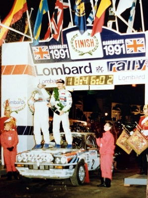 Juha Kankkunen - Juha Piironen
47º Lombard RAC Rally 1991. Lancia Delta Integrale 16V (TO 76853R). Clasificado 1º.

Del 24 al 28 de Noviembre, Harrogate, Yorkshire, Inglaterra.
Superficie: tierra.

El Rally tenia un total de 2355.31 Km de los que 565,51 Km divididos en 37 tramos eran especiales.

Se inscribieron 160 equipos, tomaron la salida 151, finalizaron 82.@
Palabras clave: ;Juha_Piironen;Lancia;Delta;Integrale;RAC_Rally;Lombard;Gran_Bretaña;1991;Personajes