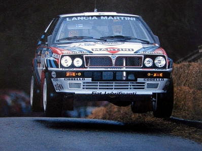 Juha Kankkunen - Juha Piironen
47º Lombard RAC Rally 1991. Lancia Delta Integrale 16V (TO 76853R). Clasificado 1º.

Del 24 al 28 de Noviembre, Harrogate, Yorkshire, Inglaterra.
Superficie: tierra.

El Rally tenia un total de 2355.31 Km de los que 565,51 Km divididos en 37 tramos eran especiales.

Se inscribieron 160 equipos, tomaron la salida 151, finalizaron 82.@
Palabras clave: ;Juha_Piironen;Lancia;Delta;Integrale;RAC_Rally;Lombard;Gran_Bretaña;1991